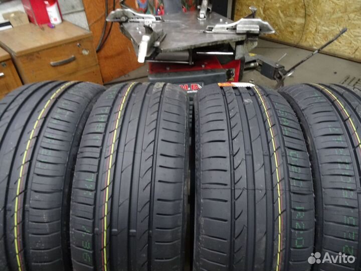 Tracmax X-Privilo TX3 225/45 R17
