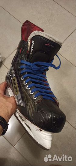 Хоккейные коньки bauer total one, размер 9.5