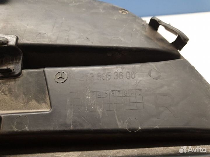 Решётка в бампер правая Mercedes GLC-klasse C253 C