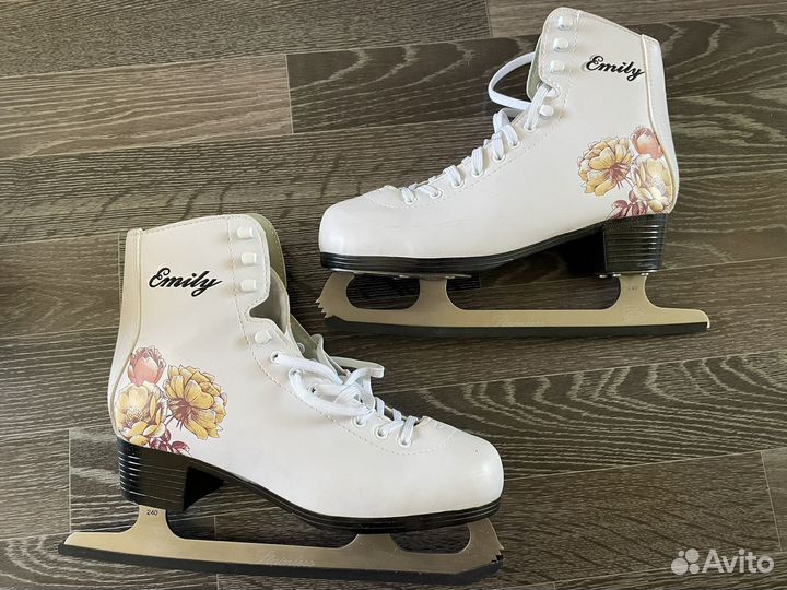 Коньки женские 38 размер