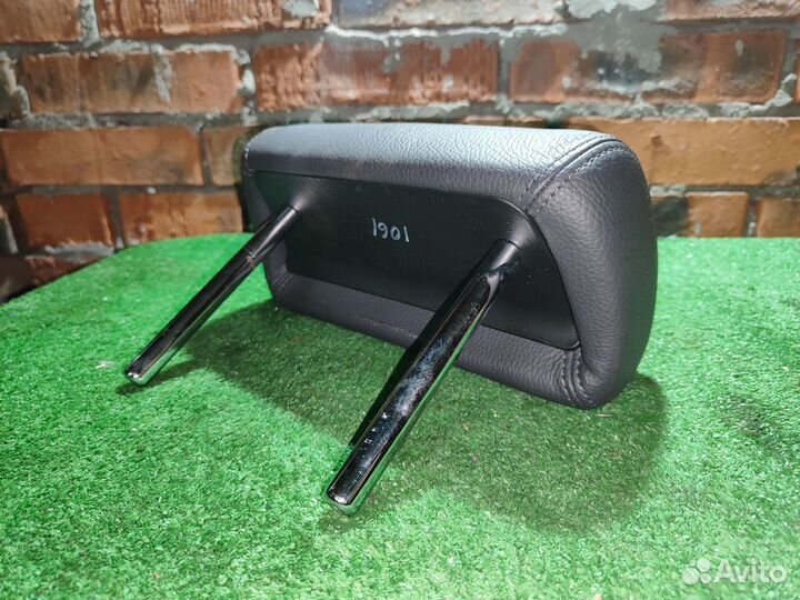 Подголовник центральный Volkswagen Touareg 7L