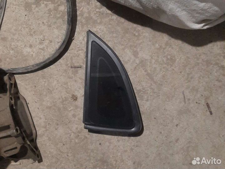 Kia rio 3 стекло глухое форточка