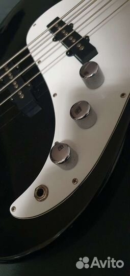 Бас гитара Greg Bennett