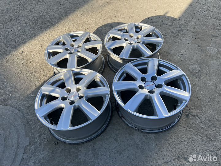 Стильные литые диски Polo Skoda Rapid 5x100 R15