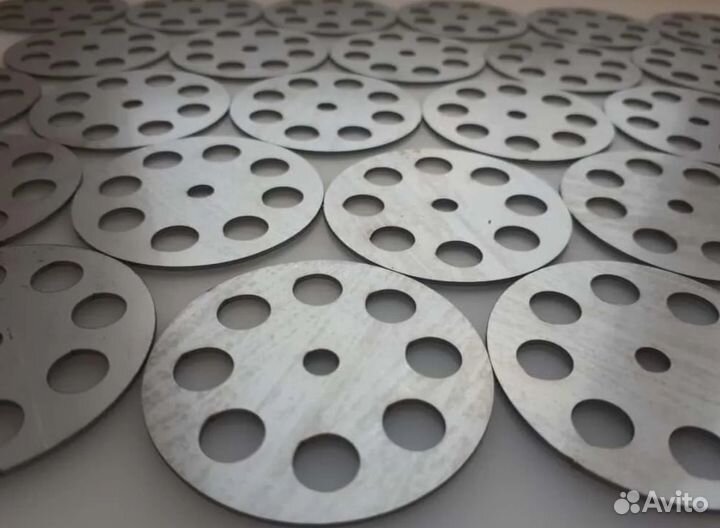 Лазерная резка черной стали, нержавейки и алюминия