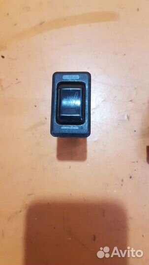 Кнопка на Nissan Almera Classic