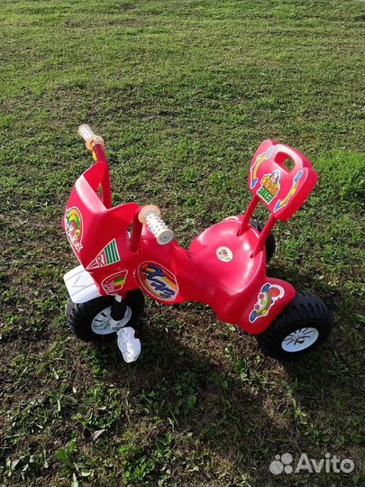 Детский велосипед 3х колесный