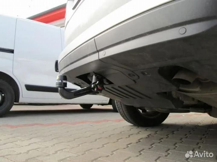 Фаркоп Land Rover Range Rover IV L405 2013-2022 с