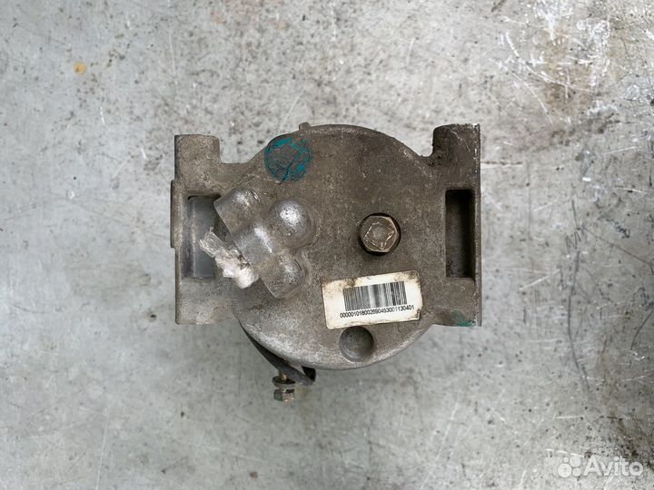 Компрессор кондиционера Geely Mk