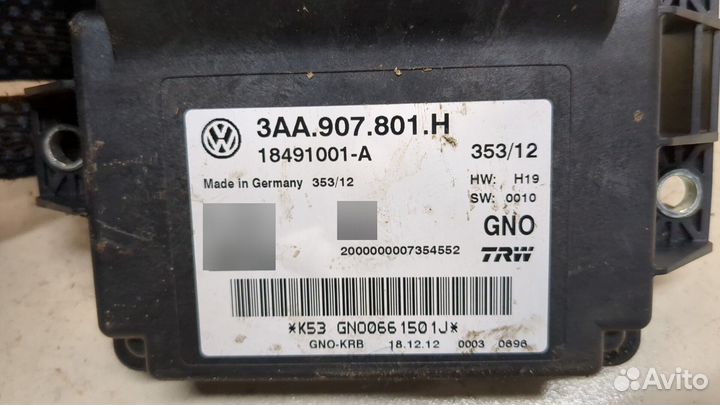 Блок управления стояночным тормозом Volkswagen Tiguan, 2013