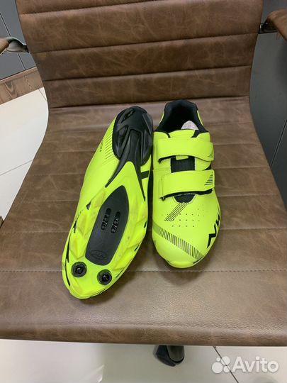 Велотуфли Northwave 21 Spike 2 yellow fluo/black