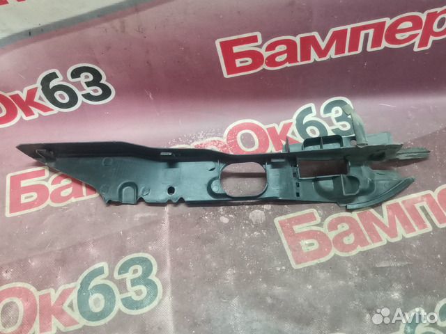 Накладка крыла передняя правая Ford Focus