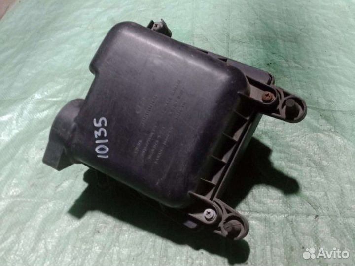 Корпус воздушного фильтра Ваз 2110 седан 1.5I 1999