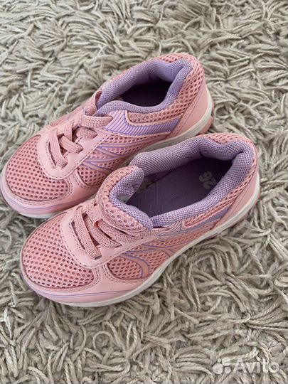 Кроссовки для девочки 26