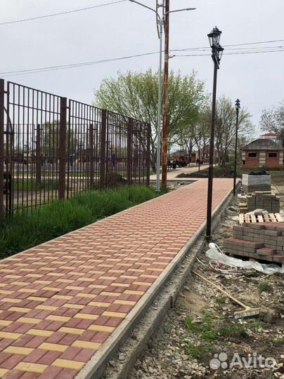 Укладка тротуарной плитки