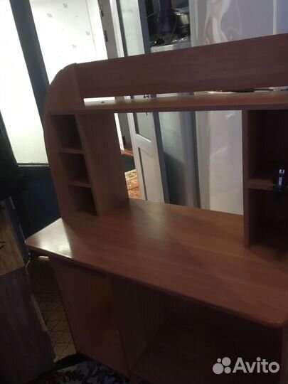 Компьютерный стол
