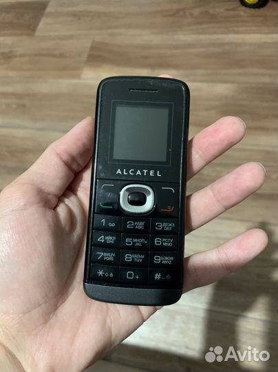 Телефон Alcatel алкатель кнопочный