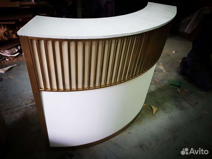 Стойка ресепшн администратора артдеко