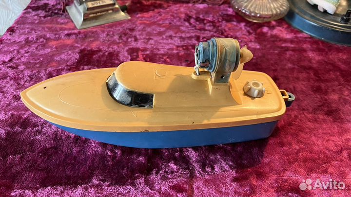 Игрушка катер СССР