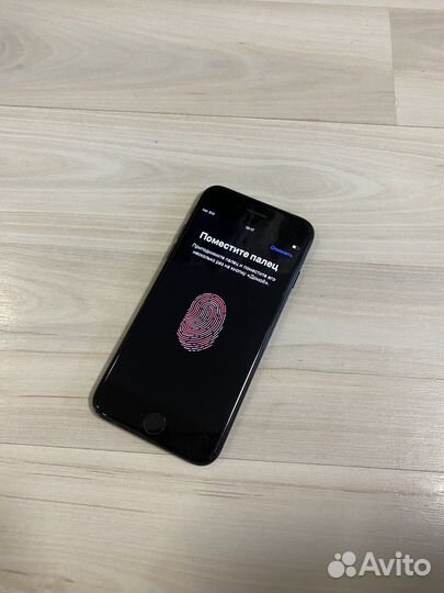 iPhone 7, 32 ГБ