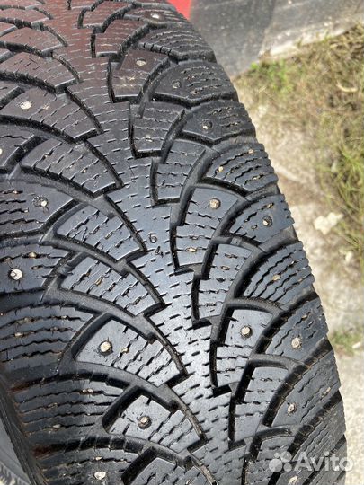 Nordman WR SUV 215/70 R16 100T