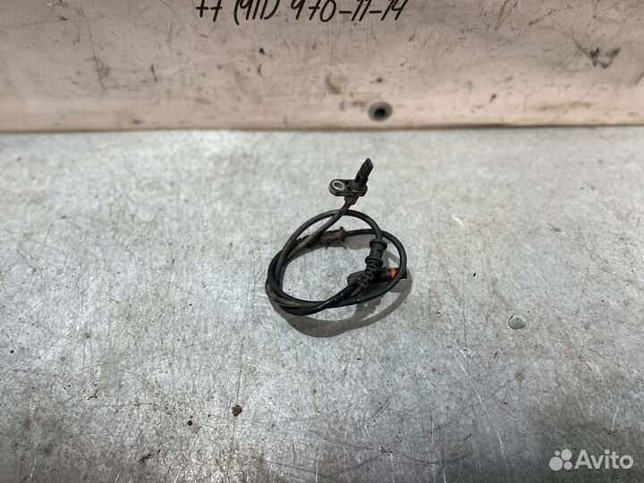 Датчик ABS передний Mercedes-Benz W212