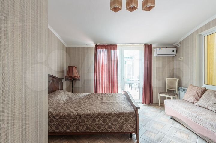 3-к. квартира, 60 м², 1/3 эт.