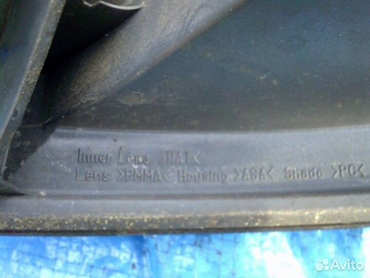 Стоп-сигнал задний левый Toyota Ipsum ACM21 2azfe