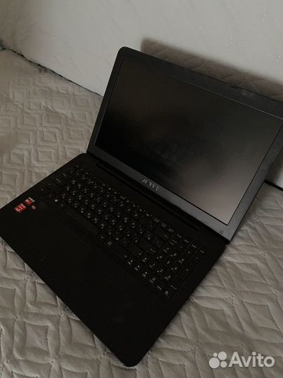 Ноутбук asus