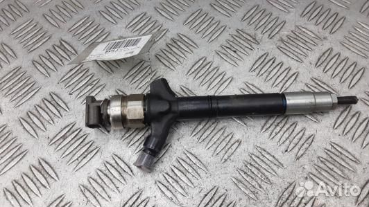 Форсунка дизельная toyota RAV 4 ZSA3 (DOL04AL01)