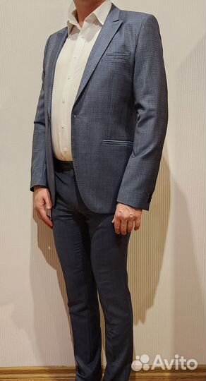 Костюм классический мужской Hugo boss