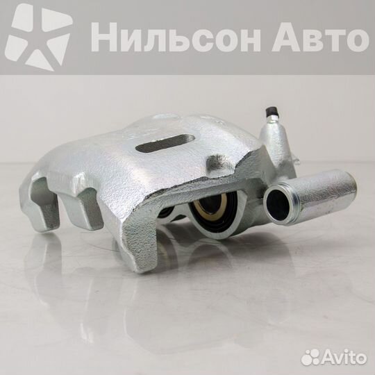 Суппорт передний, правый isuzu ELF, NPR, рессорная