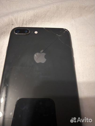 iPhone 8 Plus, 64 ГБ