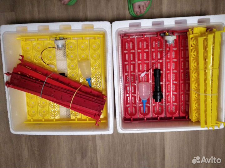 Инкубатор для яиц куриных/утиных