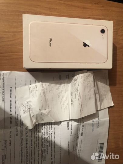 Телефон iPhone 8 64G