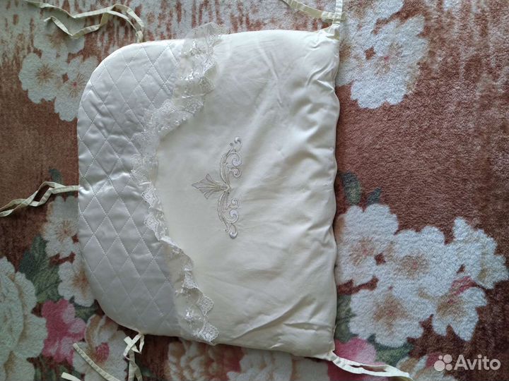 Комплект на детскую кроватку 