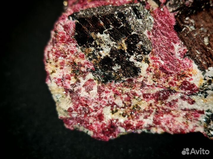 Эвдиалит, Аннит. 231