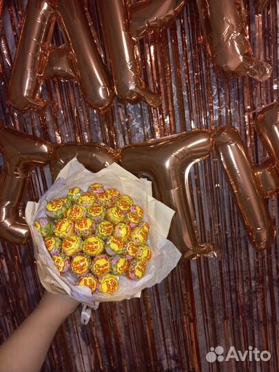 Букет из чупа чупсов