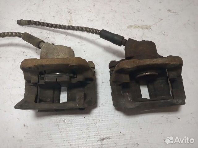 LADA largus суппорт передний левый 7701207958