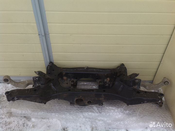 Ниссан Х-трейл Т31-задний подрамник