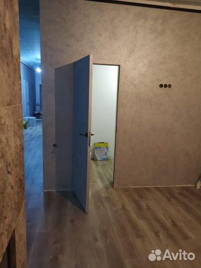 Наличие Скрытая дверь Невидимка