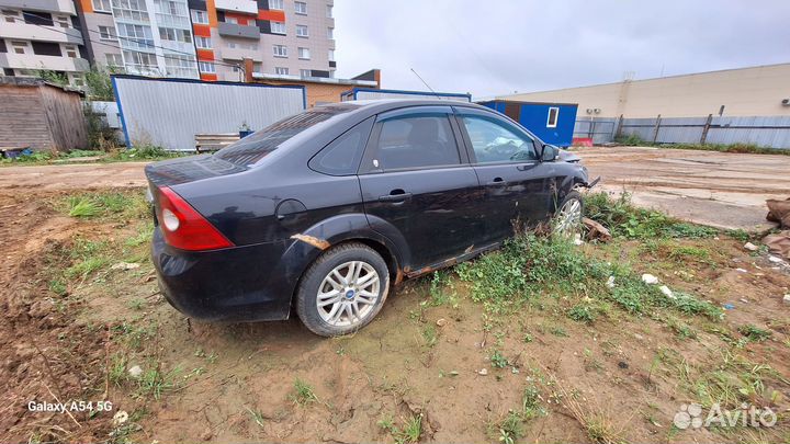 Ford Focus 1.6 МТ, 2008, битый, 335 000 км