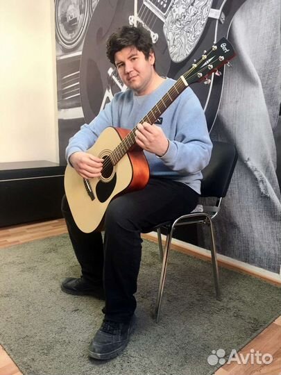 Преподаватель по гитаре