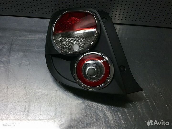 Фонарь задний левый Шевроле Авео т300 300 Хэтчбек