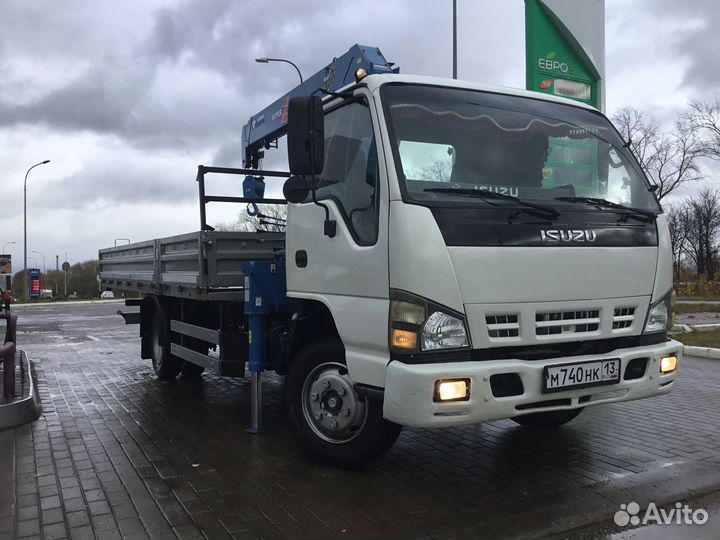 Isuzu NQR75 с КМУ, 2009