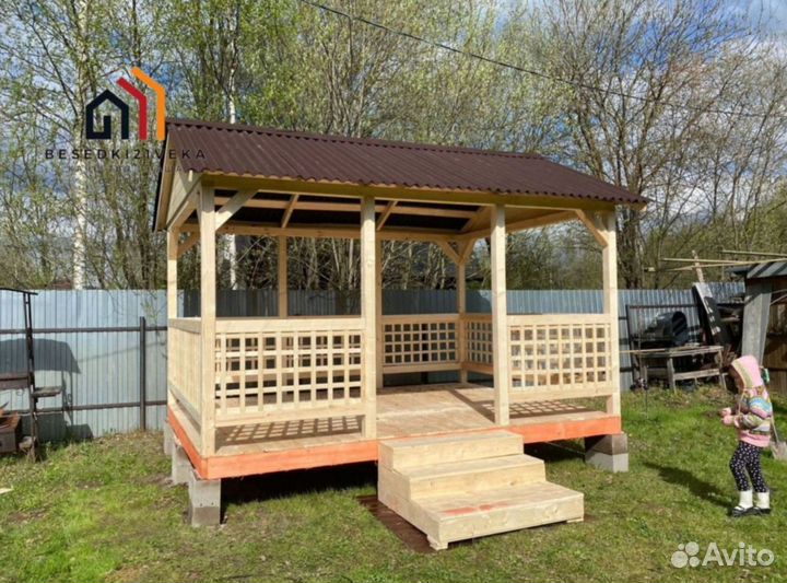 Беседка из сосны. Доставка