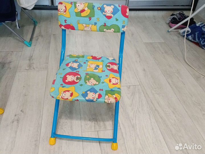 Детский стол и стул
