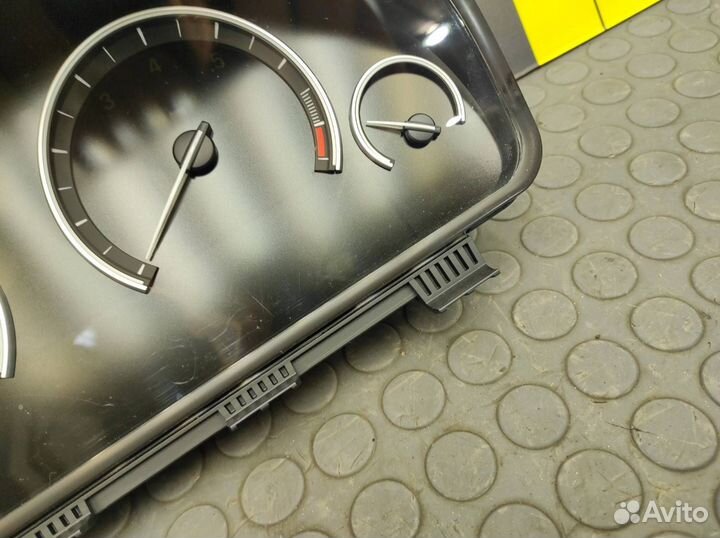 Панель приборов BMW 5-Series