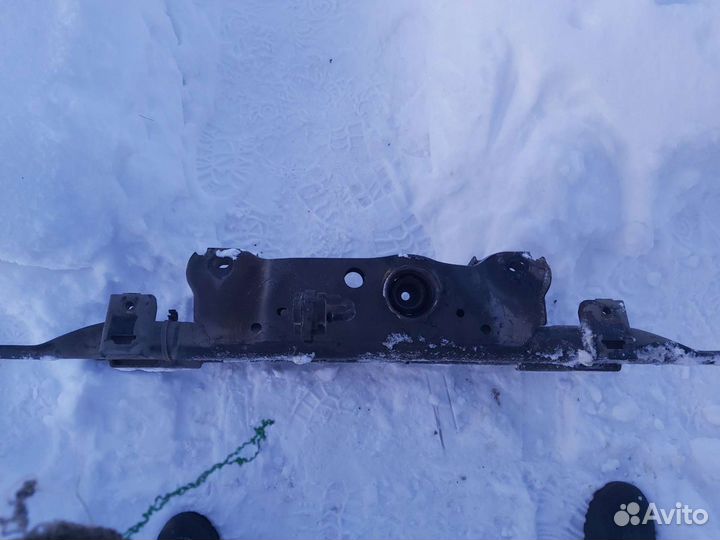 Подрамник задний Рено Дастер