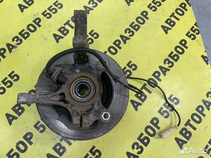 Кулак передний левый Chevrolet Lacetti